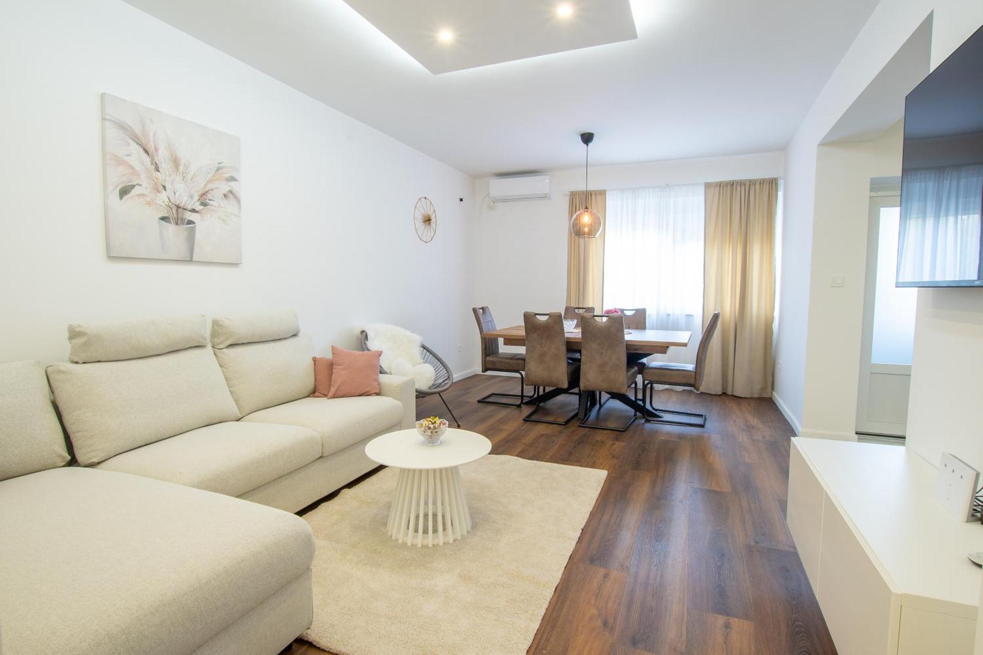 Apartman Valentina - Self Check In And Check Out Otočac Exterior foto