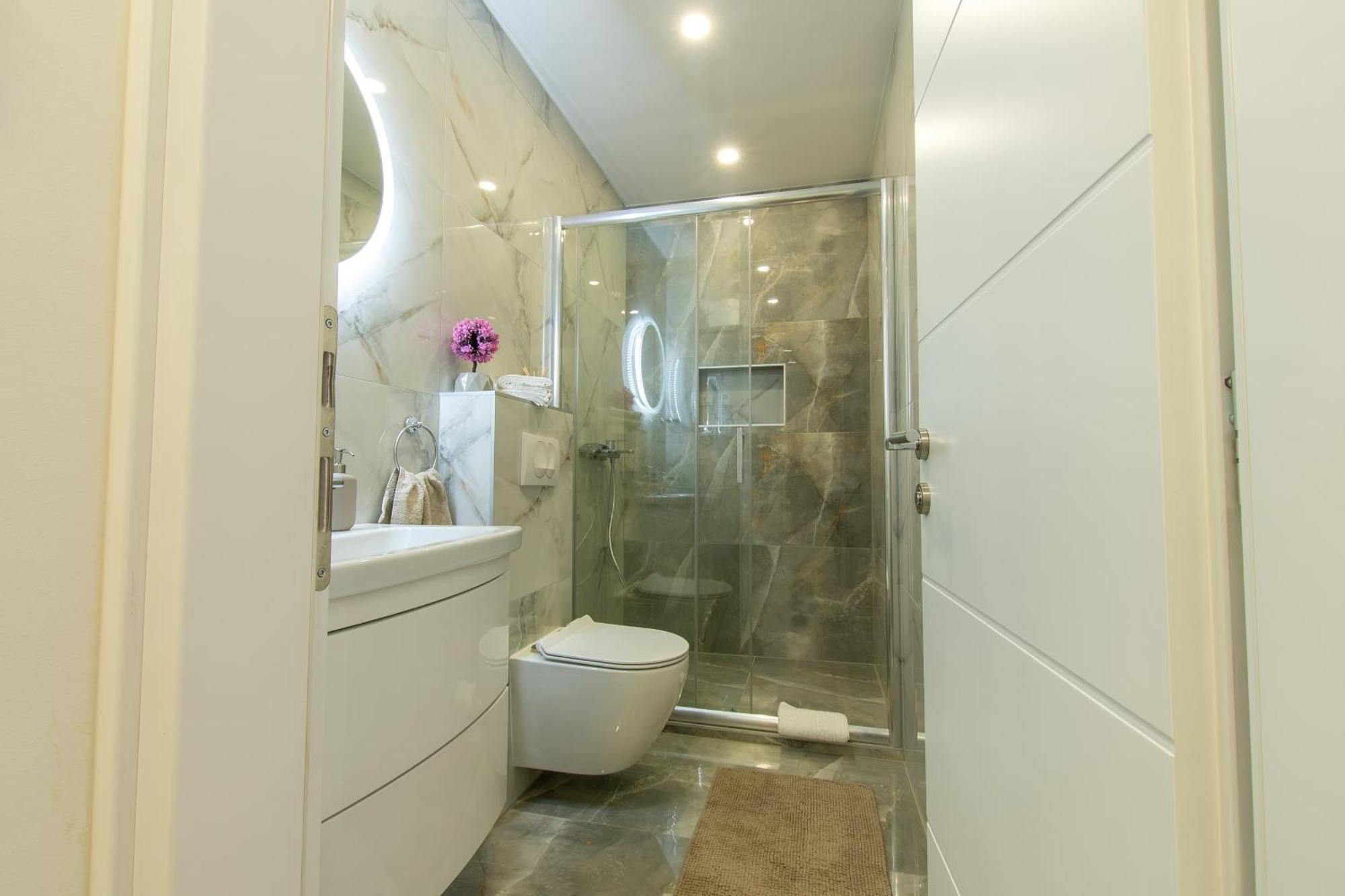 Apartman Valentina - Self Check In And Check Out Otočac Exterior foto